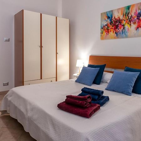 Casa Comoda A Due Passi Dal Lungomare อาลเกโร ภายนอก รูปภาพ